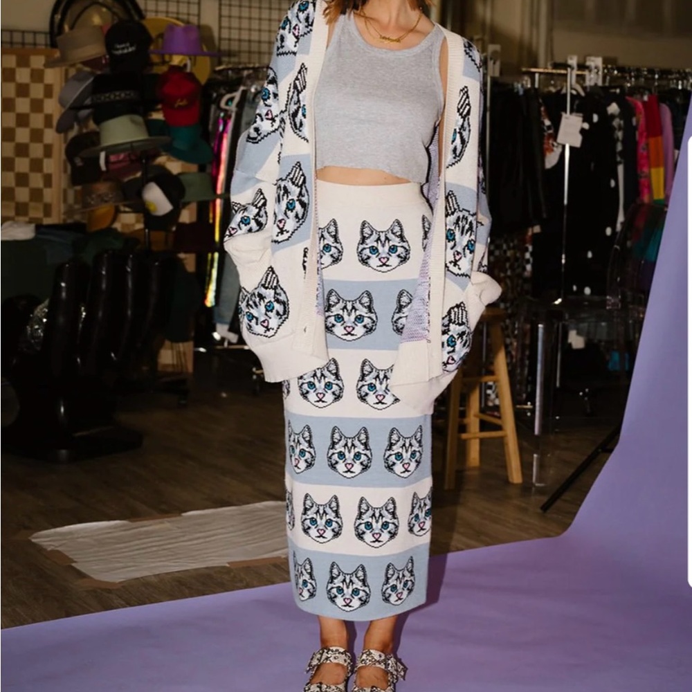 Dressed in Lala pretty kitty midi skirt